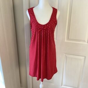 Chic Red Sleeveless Nightdress with Bow Accent
